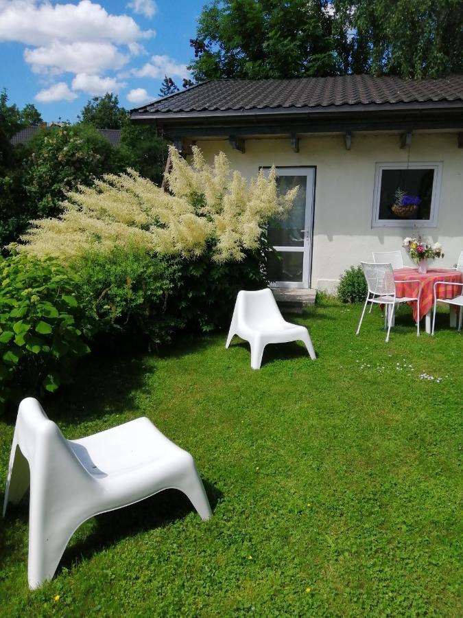 Secret garden house in the center of Sigulda Villa Buitenkant foto